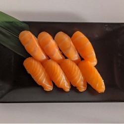 8 SUSHI SAUMON