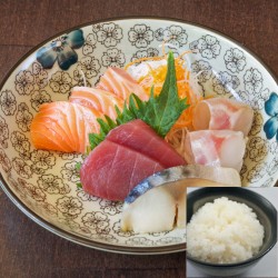 10 SASHIMI MIX ET RIZ